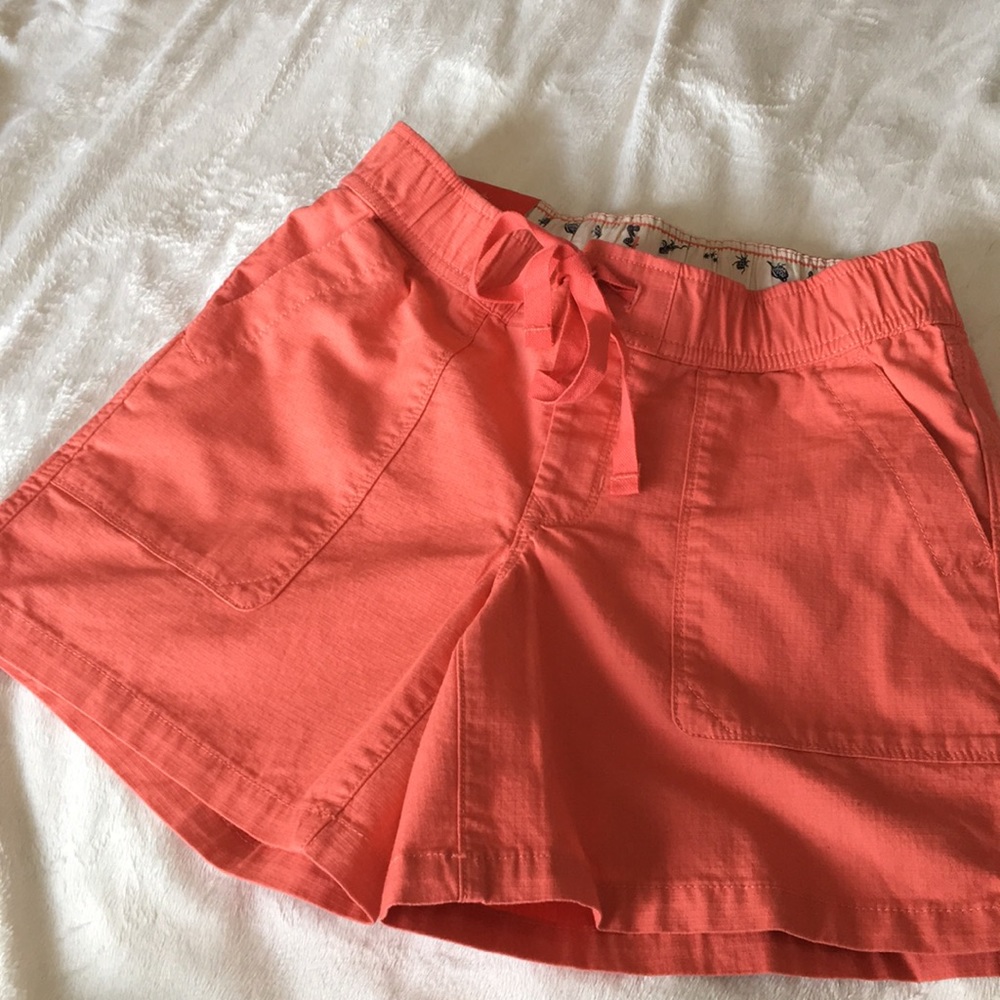 The North Face shorts